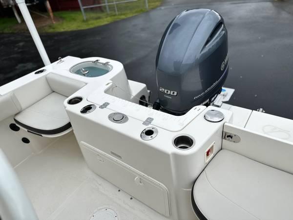 2022 Sailfish 220 CC 6