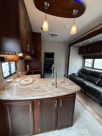 2018 Vengeance By Forest River 42’ Toy Hauler F/W 1 Slide Rear Garage 9