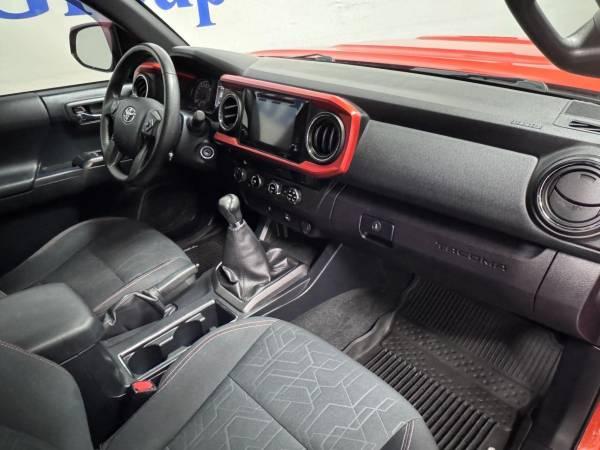 2017 Toyota Tacoma Double Cab MANUAL!! 59K MILES!! 4x4  LOADED  TRD 13