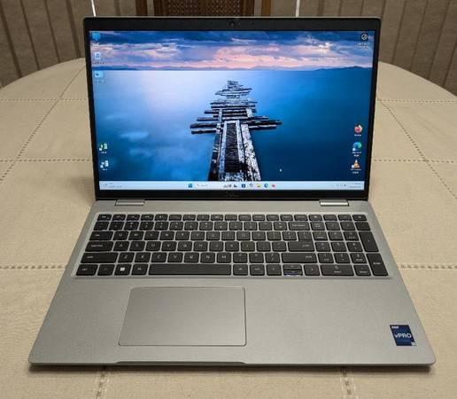 Dell 15" Laptop, Intel i5-1245U (Gen 12), 16GB RAM, 256GB SSD