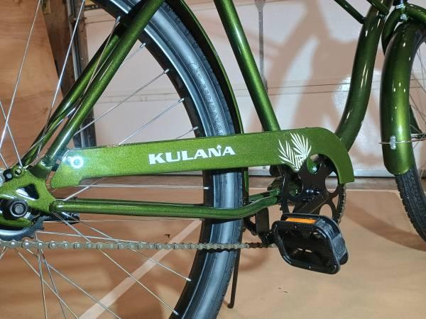 3 Brand New Bikes – Schwinn GTX1 (2) + Kulana Cruiser – for All 4