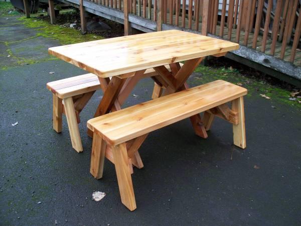 Cedar table 4ft rectangle, patio, picnic, outdoor/indoor