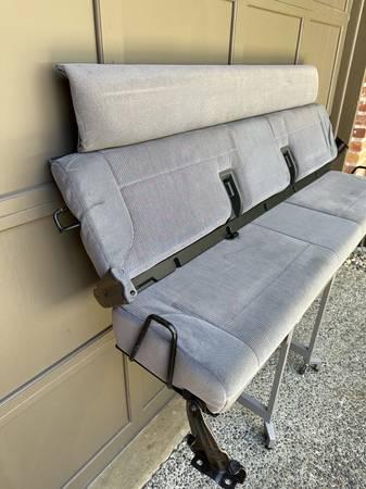 92-96 Ford Super Cab Rear Bench Seat and Backrest 9