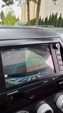 2020 Toyota Sequoia 4x4 4WD SR5  4dr SUV 22