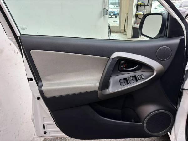 2012 Toyota RAV4 4x4 4WD RAV 4 Sport Utility 4D SUV 21