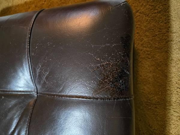 Large Tufted Leather Ottoman with Storage Drawers & Slide-Out Trays 14