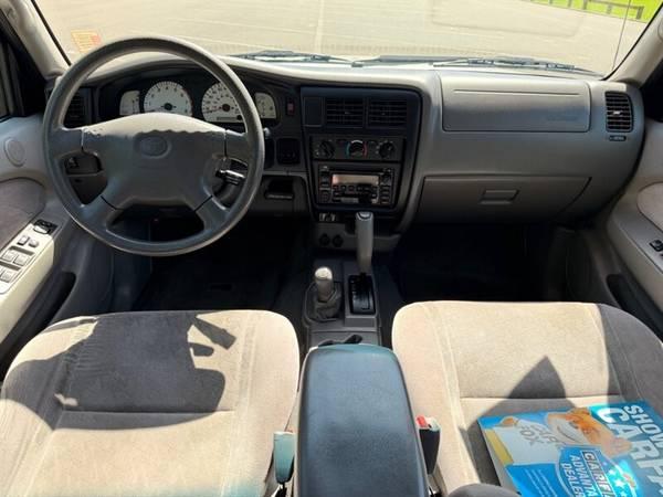 2004 Toyota Tacoma 16