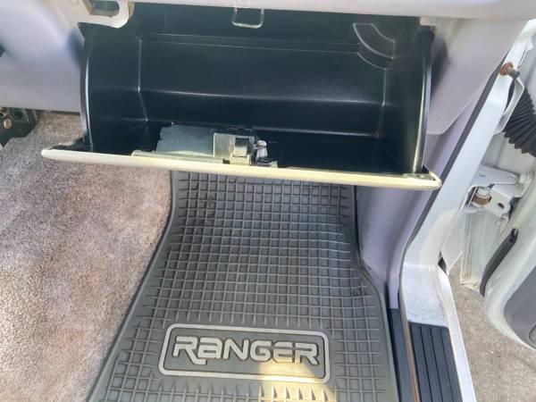 1993 Ford Ranger 4x4 4WD Truck XLT 2dr  Extended Cab SB 17