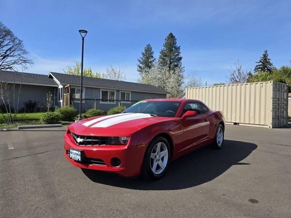 2012 Chevrolet Camaro Chevy 2dr Cpe 1LS Coupe