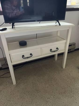 Console table