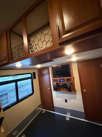 2015 Forest River Vengeance Touring 38L13 43’ F/W Toy Hauler 15