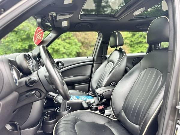2013 MINI Countryman 13