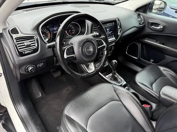 2020 Jeep Compass  Limited SUV 13