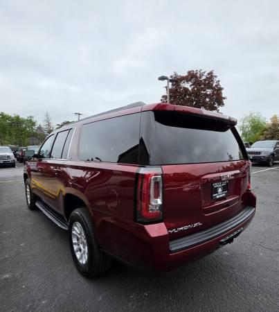 2018 Gmc Yukon Xl 4x4 4WD Slt Sport Utility 4d  SUV Dream City 17