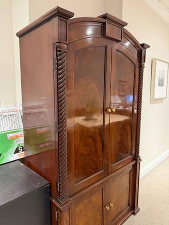 Real wood Cabinet 2
