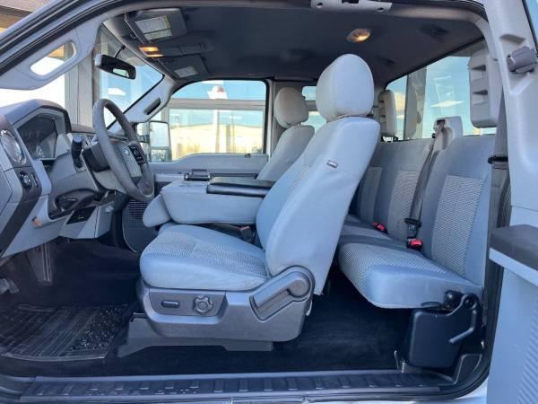 2015 Ford F-250 Super Duty 4x4 4WD F250 XLT  4dr SuperCab 6.8 ft. SB Pickup Pick 7
