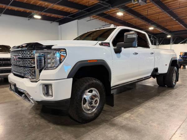 2022 GMC Sierra 3500HD Diesel 4x4 4WD Truck Denali  4dr Crew Cab LB DR