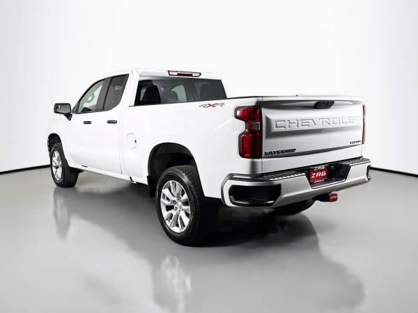 2022 Chevrolet Silverado 1500 LTD Custom Pickup 4D 6 1/2 ft 3