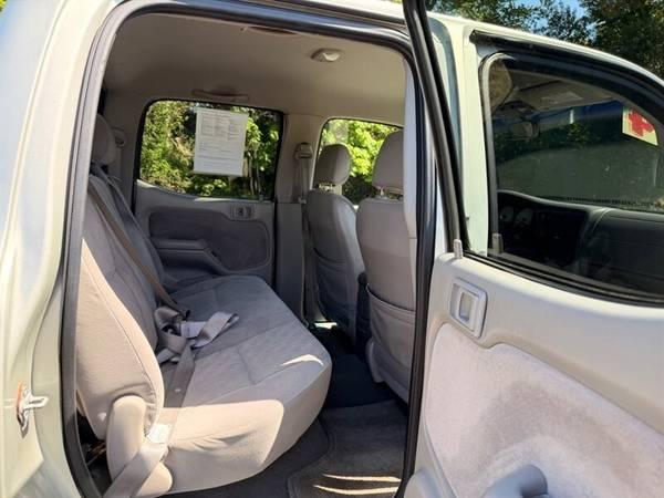 2004 Toyota Tacoma 14