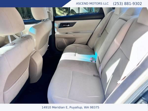 2015 Nissan Altima 10