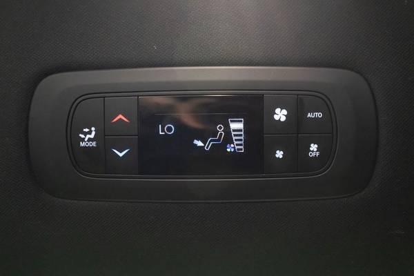 2025 Chrysler Pacifica Mini Van Select Passenger Van 9
