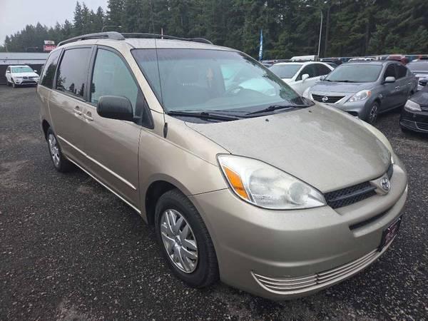 2005 Toyota Sienna LE 7 Passenger 4dr Mini Van 3
