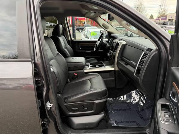 2015 RAM 1500 Diesel 4x4 4WD Dodge Laramie  4dr Crew Cab 5.5 ft. SB Pi 14