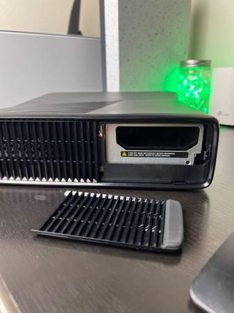 Xbox 360 Slim Console Bundle 9