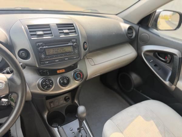 2012 Toyota Rav4 AWD 11
