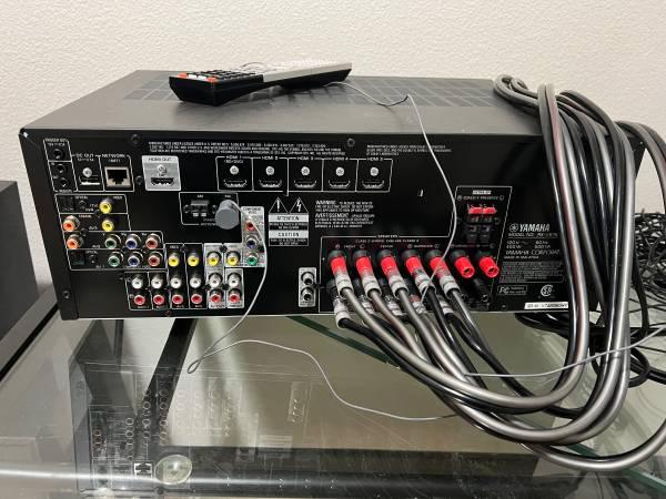 Yamaha RX-V675 7.1 Theater Surround HDMI Receiver WITH Speakers 3