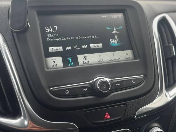 2018 Chevrolet Equinox LT Sport Utility 4D 17
