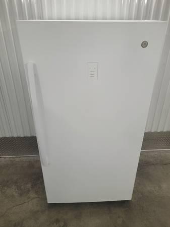 GE 17.3cu ft Garage Ready Upright Freezer Frost-free