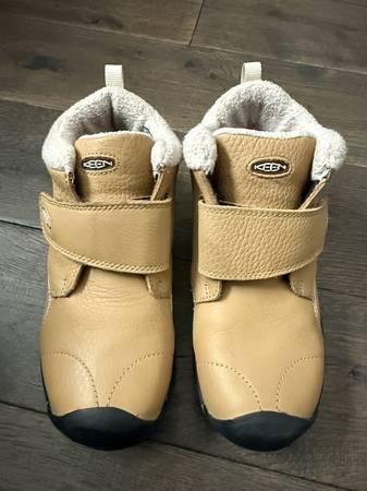 NEW IN BOX - KEEN Kootenay III Waterproof Snow Boots Kids Size 13 3