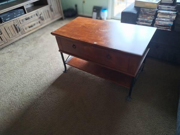 Living Room set 5 piece tv stand end tables etc