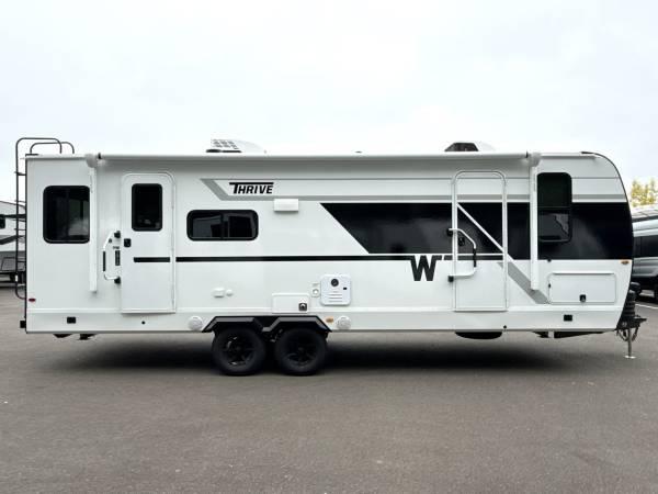 2026 Winnebago Thrive  25RLS Travel Trailer 10