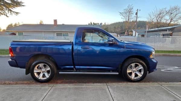 2015 RAM 1500 4x4 4WD Truck Dodge Sport  2dr Regular Cab 6.3 ft. SB Pi 4