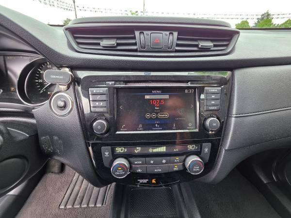2018 Nissan Rogue - Financing Available! Carfax, come see us today... 9