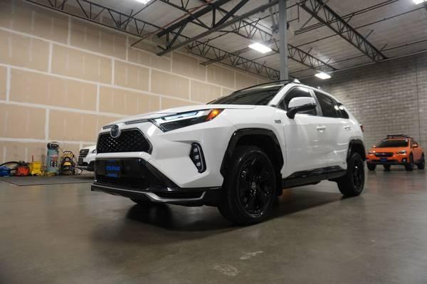 2023 Toyota RAV4 Prime SE Ice Cap 2