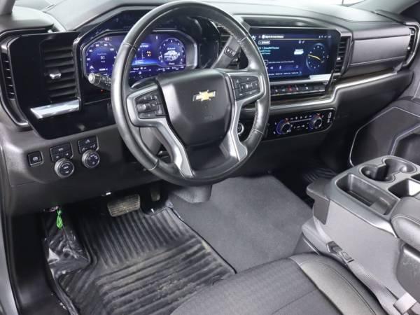 2025 Chevrolet Silverado 1500 LT 9