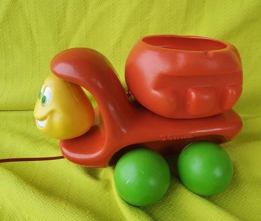 Vintage 1970’s TONKA Toddlers Tomato Truck Pull Toy 2