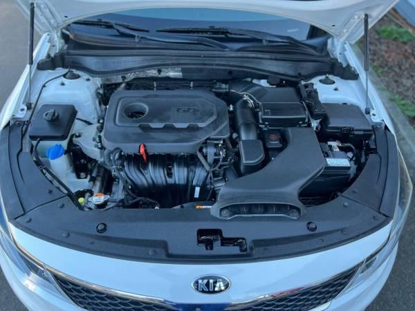 2016 Kia Optima  LX 4dr Sedan Sedan 24