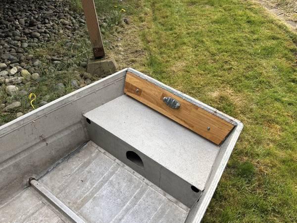 Jon Boat w/electric motor, battery, fishfinder, cart 7