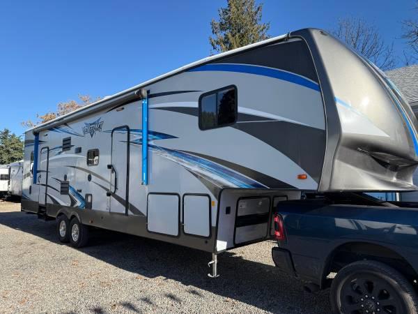 2018 Vengeance By Forest River 42’ Toy Hauler F/W 1 Slide Rear Garage
