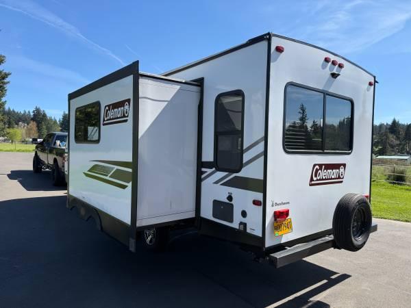 2022 Dutchmen Coleman Light 2515RL Travel Trailer RV 6