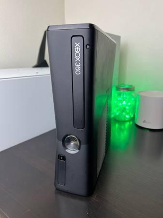 Xbox 360 Slim Console Bundle 2