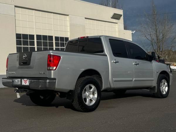 2004 Nissan Titan Crew Cab SE Pickup 4D 5 1/2 ft 5