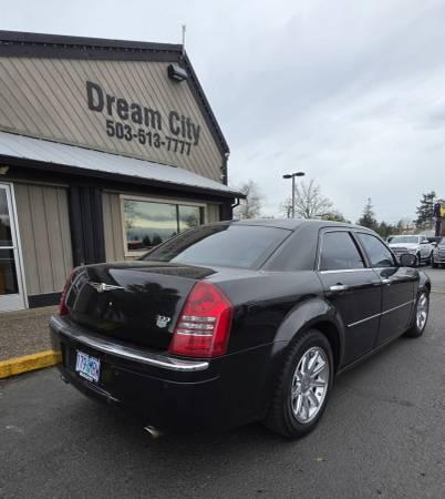 2006 Chrysler 300  300c Sedan 4d V8, Hemi, 5.7 Liter Sedan Dream City 7