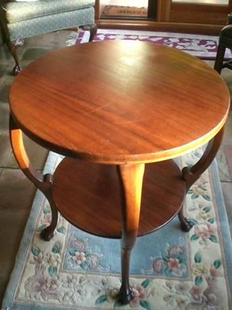 Round Mahogany accent table