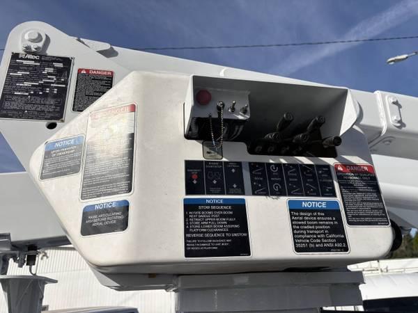 2017 Ford F-550 4x4 Altec 46’ Reach Bucket Truck – 23