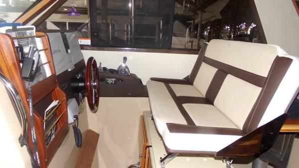 2016 30' Cutwater Command Bridge-Reduced-Motivated 16